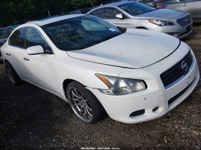 NISSAN MAXIMA 2011