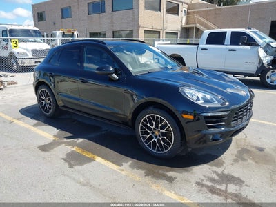 PORSCHE MACAN 2018