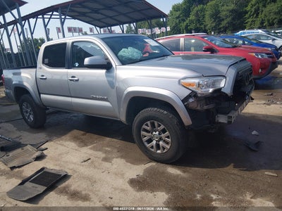 TOYOTA TACOMA 2017