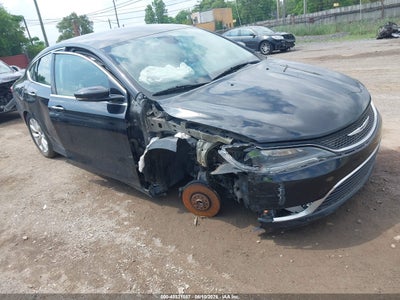 CHRYSLER 200 2015