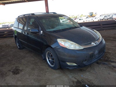 TOYOTA SIENNA 2008