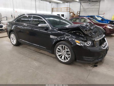 FORD TAURUS 2019