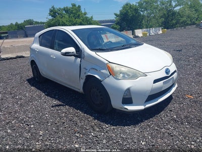 TOYOTA PRIUS C 2013