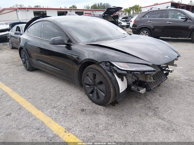 TESLA MODEL 3 2025