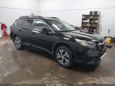 SUBARU OUTBACK 2022