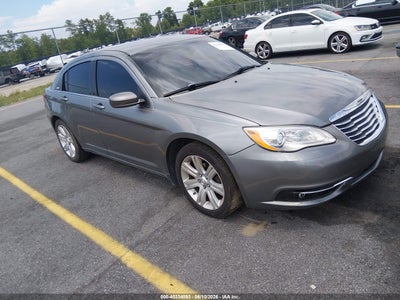 CHRYSLER 200 2011
