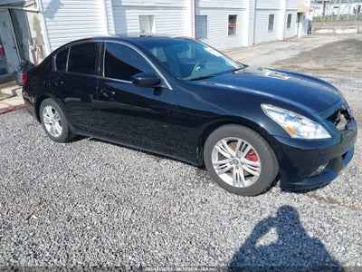 INFINITI G37 2012