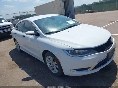 CHRYSLER 200 2015