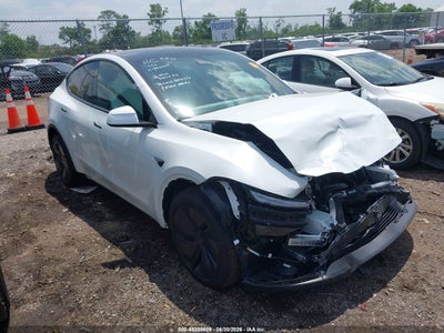 TESLA MODEL Y 2026