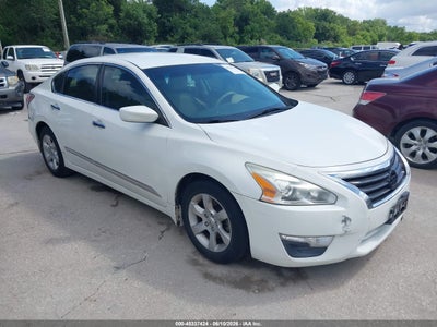 NISSAN ALTIMA 2015