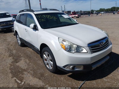 SUBARU OUTBACK 2011