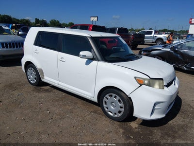 SCION XB 2012