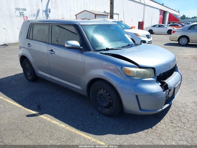 SCION XB 2010