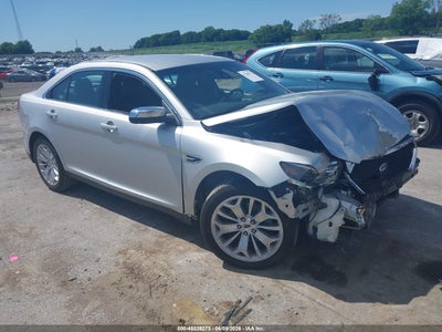 FORD TAURUS 2019