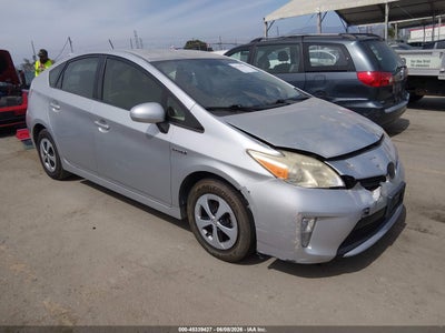 TOYOTA PRIUS 2015