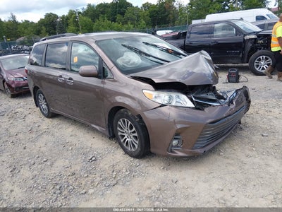 TOYOTA SIENNA 2020