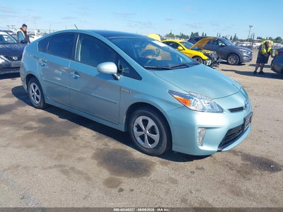 TOYOTA PRIUS 2015