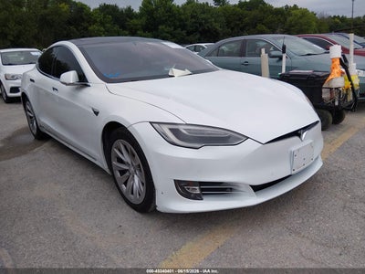 TESLA MODEL S 2016