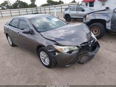 TOYOTA CAMRY 2016