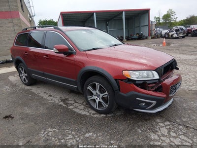 VOLVO XC70 2015