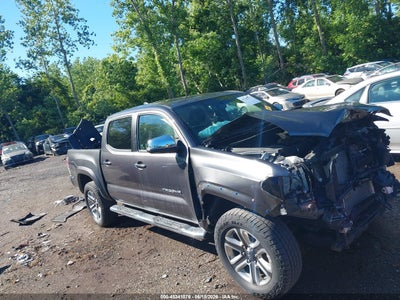 TOYOTA TACOMA 2017