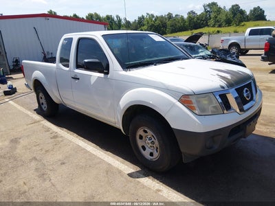 NISSAN FRONTIER 2016