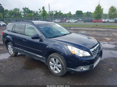 SUBARU OUTBACK 2012