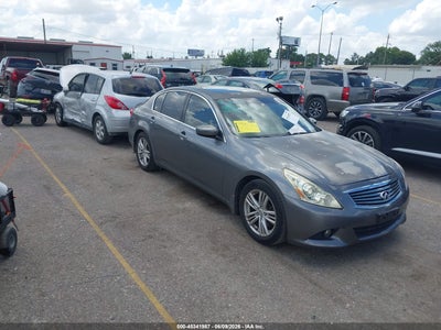 INFINITI G37 2013