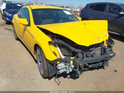 HYUNDAI GENESIS 2012