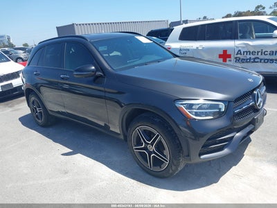MERCEDES-BENZ GLC 300 2021