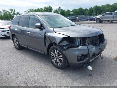 NISSAN PATHFINDER 2017