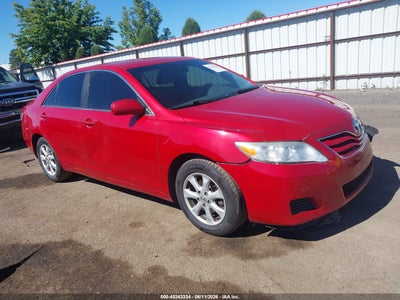 TOYOTA CAMRY 2011