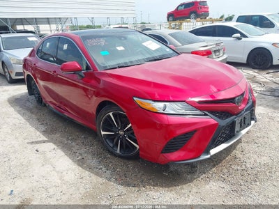 TOYOTA CAMRY 2020