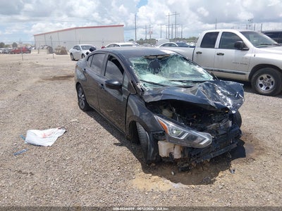 NISSAN VERSA 2020