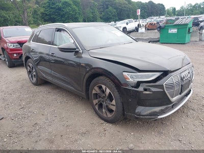 AUDI E-TRON 2021