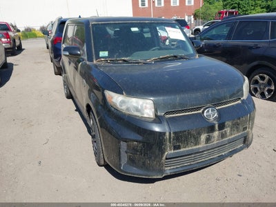SCION XB 2011