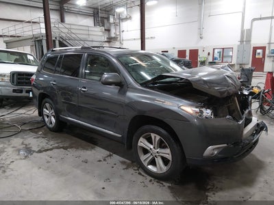 TOYOTA HIGHLANDER 2013