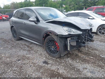PORSCHE CAYENNE 2016