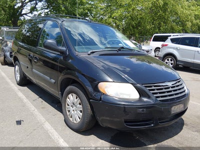 CHRYSLER TOWN & COUNTRY 2005