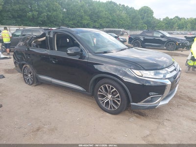 MITSUBISHI OUTLANDER 2016