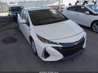 TOYOTA PRIUS PRIME 2017