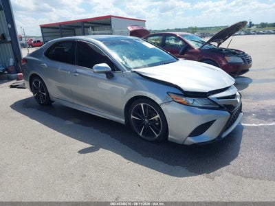 TOYOTA CAMRY 2019