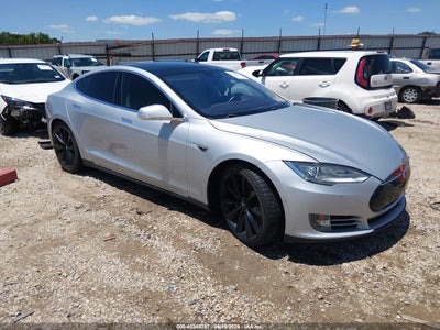 TESLA MODEL S 2015