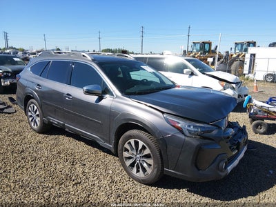 SUBARU OUTBACK 2023