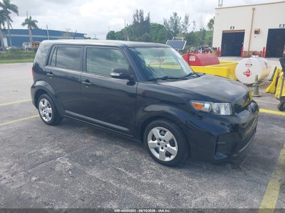 SCION XB 2011