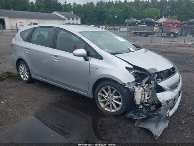 TOYOTA PRIUS V 2014