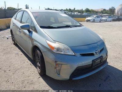 TOYOTA PRIUS 2014