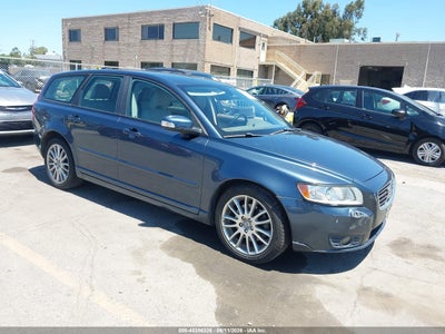 VOLVO V50 2010