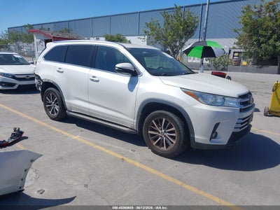 TOYOTA HIGHLANDER 2017