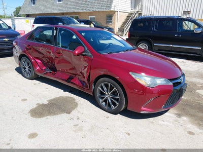 TOYOTA CAMRY 2016